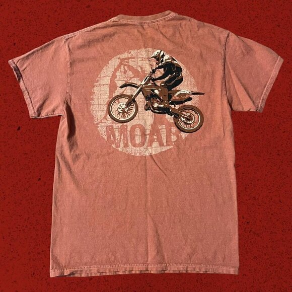 Moab Utah tourist shirt - Picture 4 of 6
